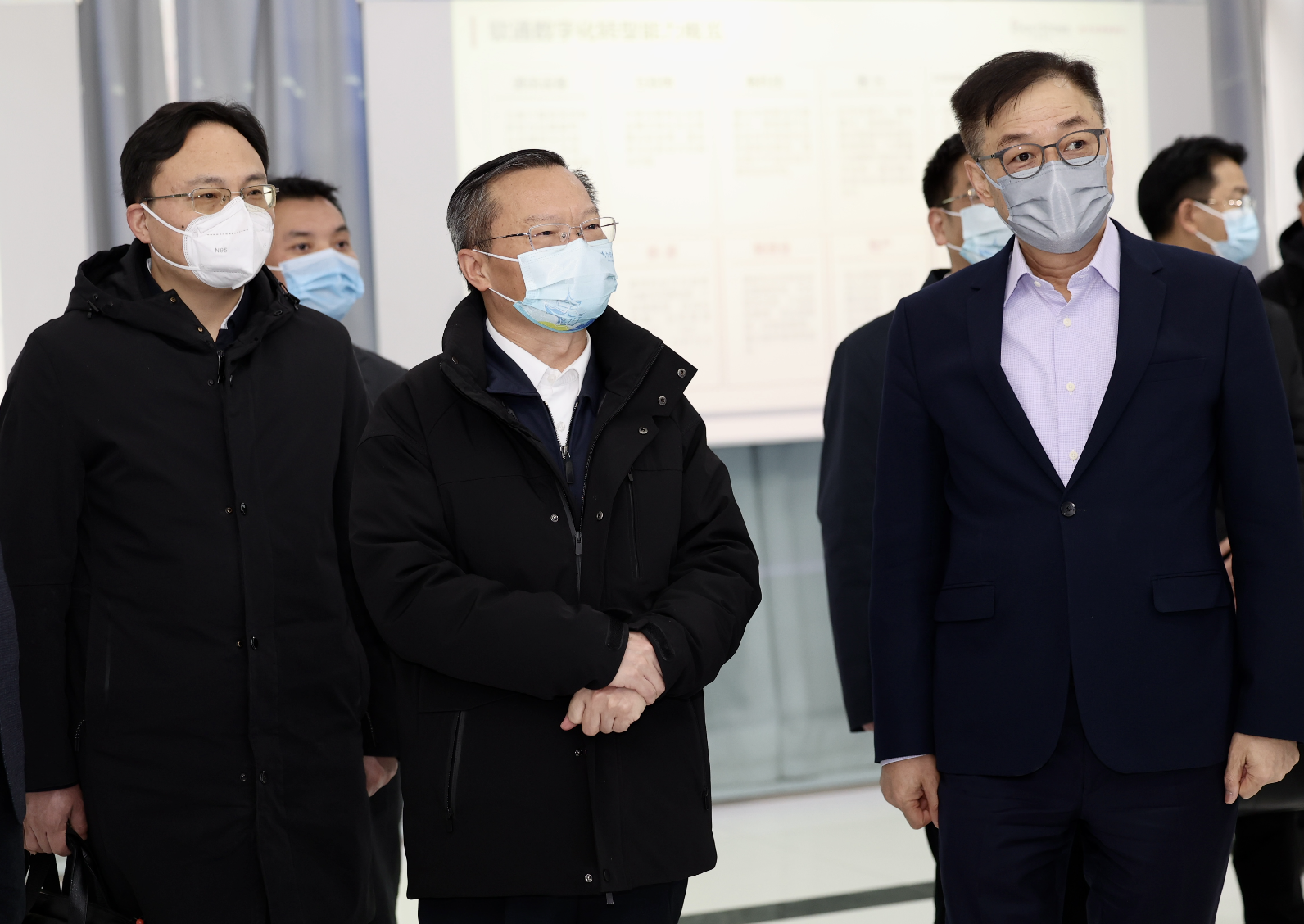 贵州省委常委、贵阳市委书记胡忠雄一行赴Z6尊龙集团官方网站升级参观调研